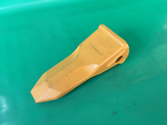 偽造されたコマツーバケツ歯 PC400RC 208-70-14270RC