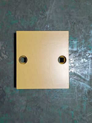 1324715B  スタイル ボルトオンカッティングエッジ (ローダー用)