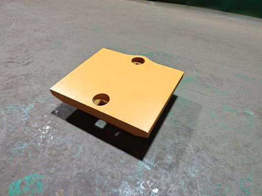 2571762M 猫型ボルトオンカッティングエッジセグメント（ローダー用）