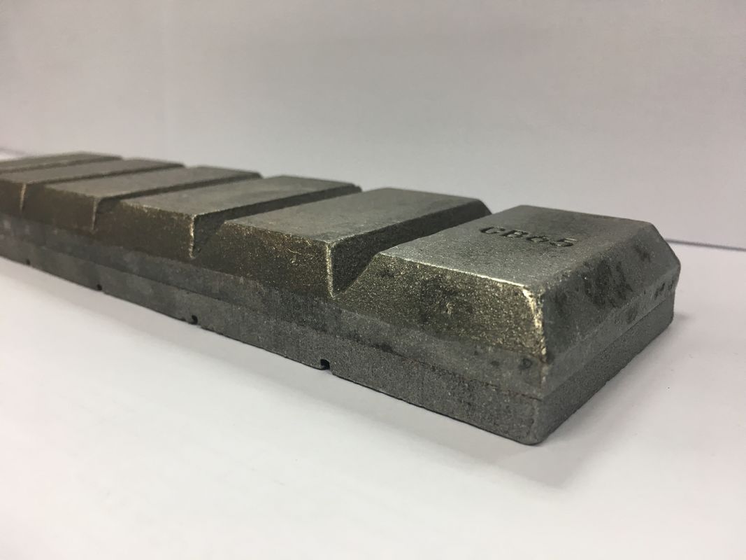 CB100 チョコレート ブロック摩耗部品 240 × 100 × 23 ミリメートル重機摩耗保護コンポーネント 3.9 キロ